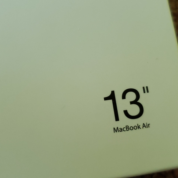 Incase Snap Jacket for MacBook Air 13" - Picture 2 of 5